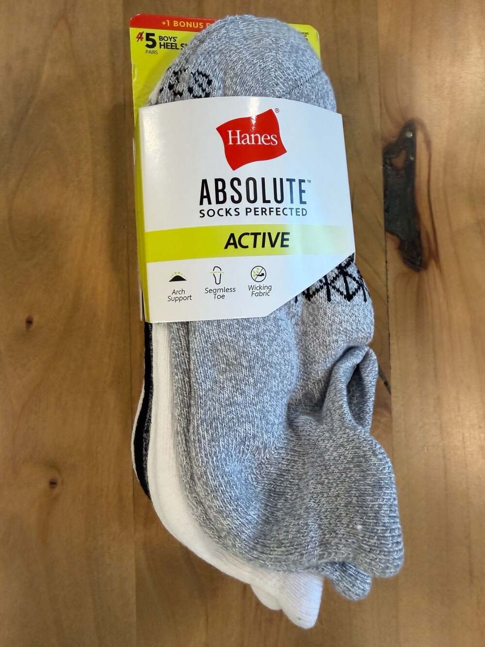 Hanes Absolute Active Boys' Heel Shield Socks Large Shoe Size 3-9 5 Pairs